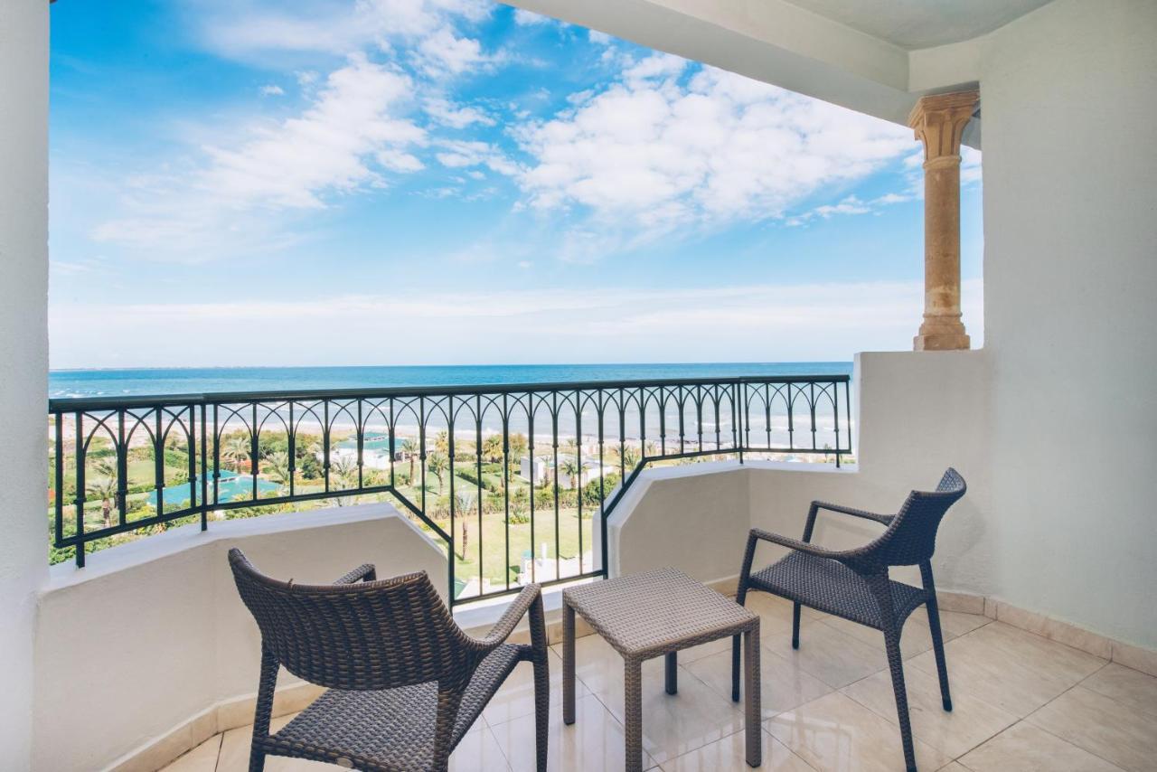 Iberostar Selection Royal El Mansour Hotel Mahdia Exterior foto Balcony at the Hilton San Diego Bayfront