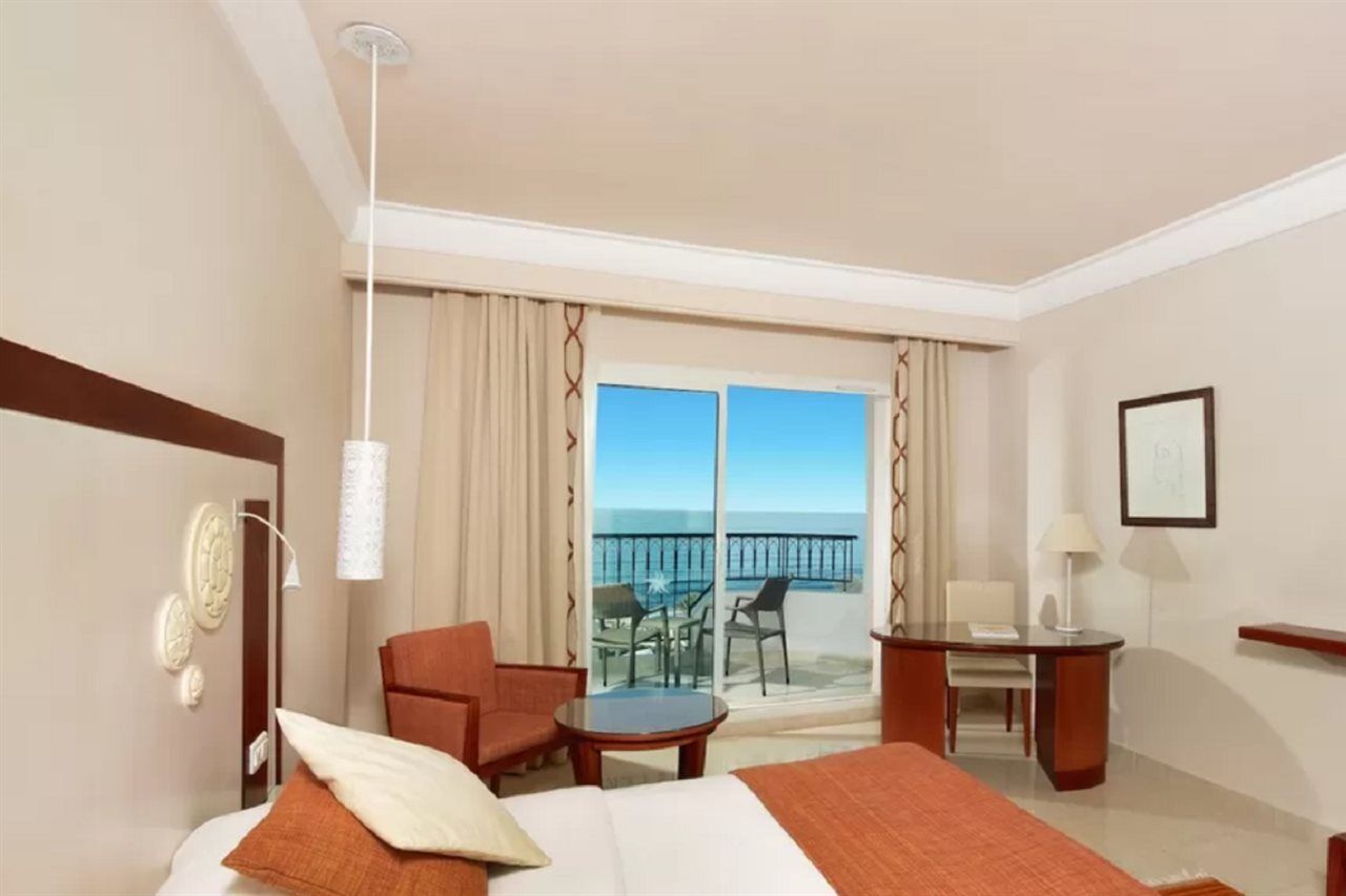 Iberostar Selection Royal El Mansour Hotel Mahdia Exterior foto A room at the hotel